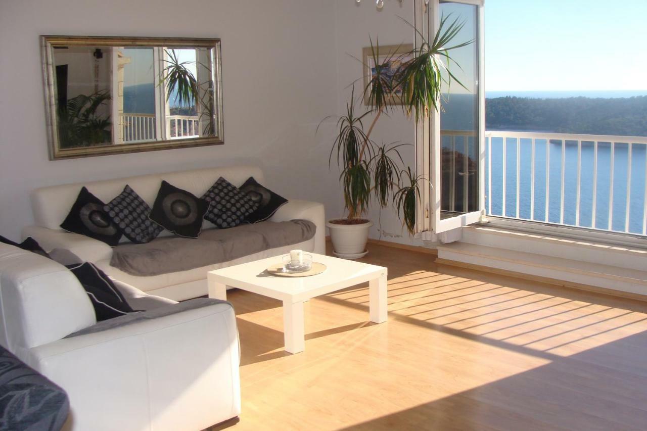 Apartment Laura,Amazing View! ดูบรอฟนิก ภายนอก รูปภาพ